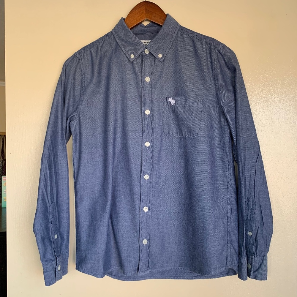 Abercrombie Kids Boys Chambray Blue Button Down Shirt 13/14 or L Preppy Academia